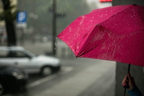 selecting the right umbrella can protect you from weather elements 